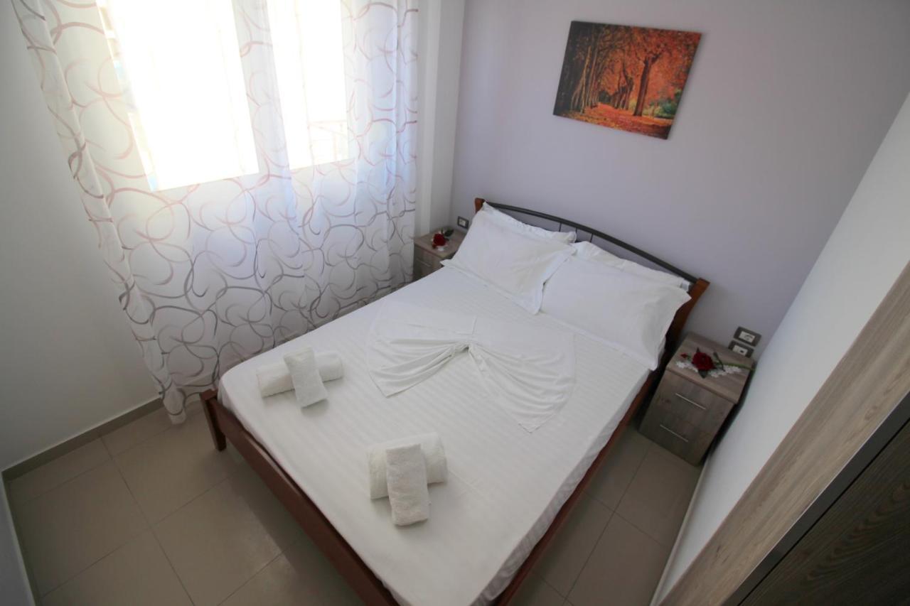 Eduart Apartments 2 Sarande Bagian luar foto