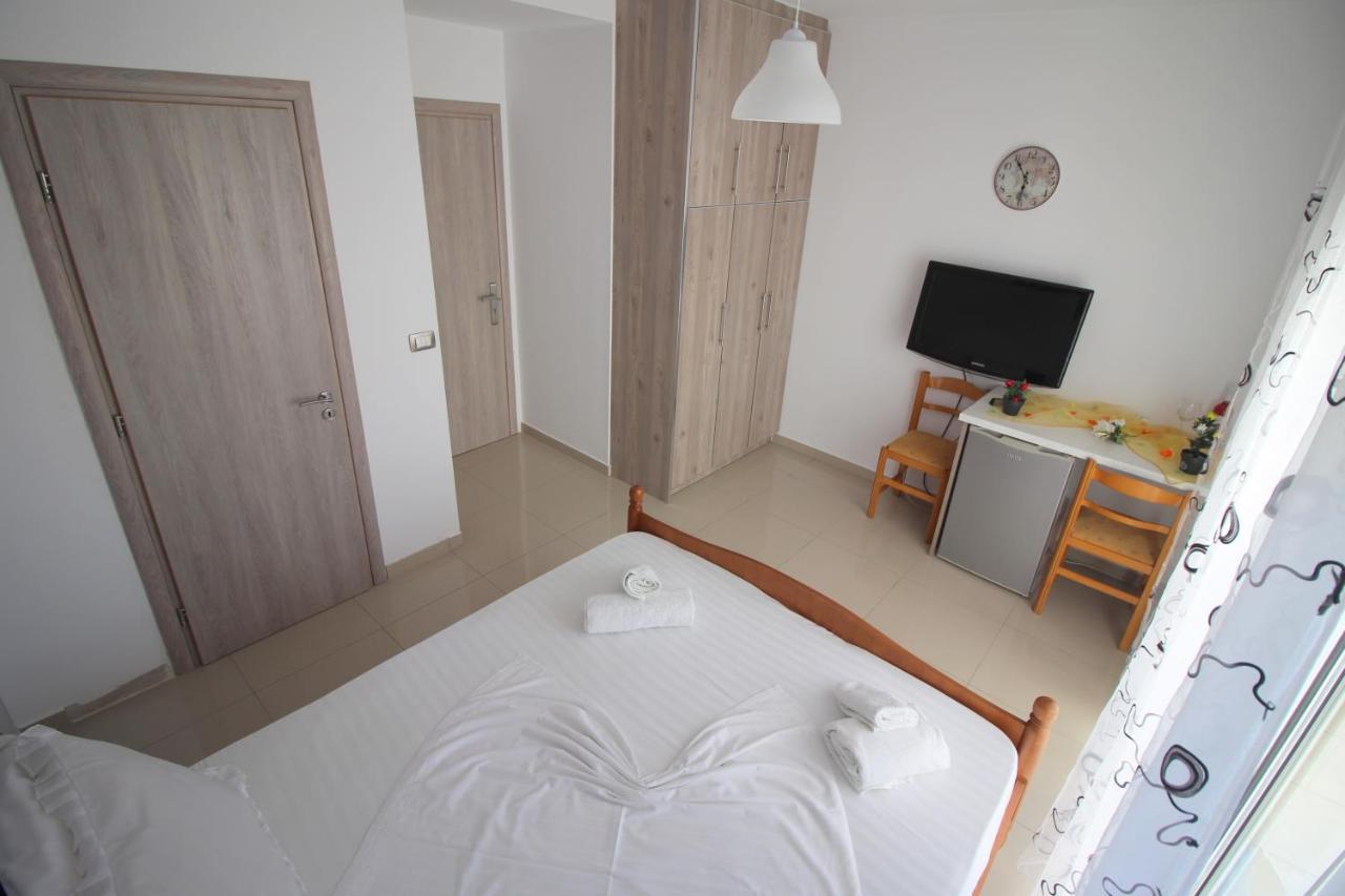 Eduart Apartments 2 Sarande Bagian luar foto