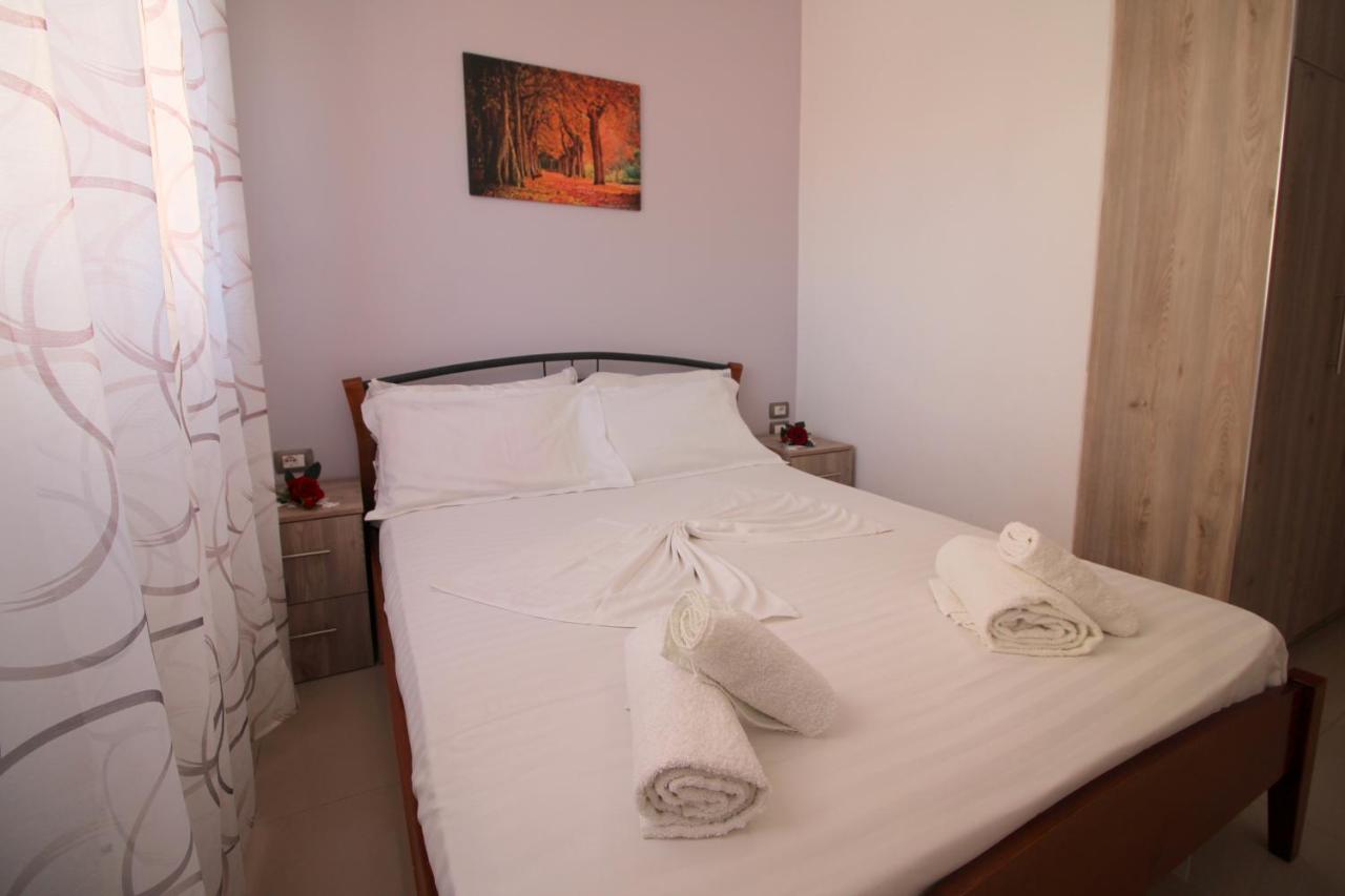 Eduart Apartments 2 Sarande Bagian luar foto